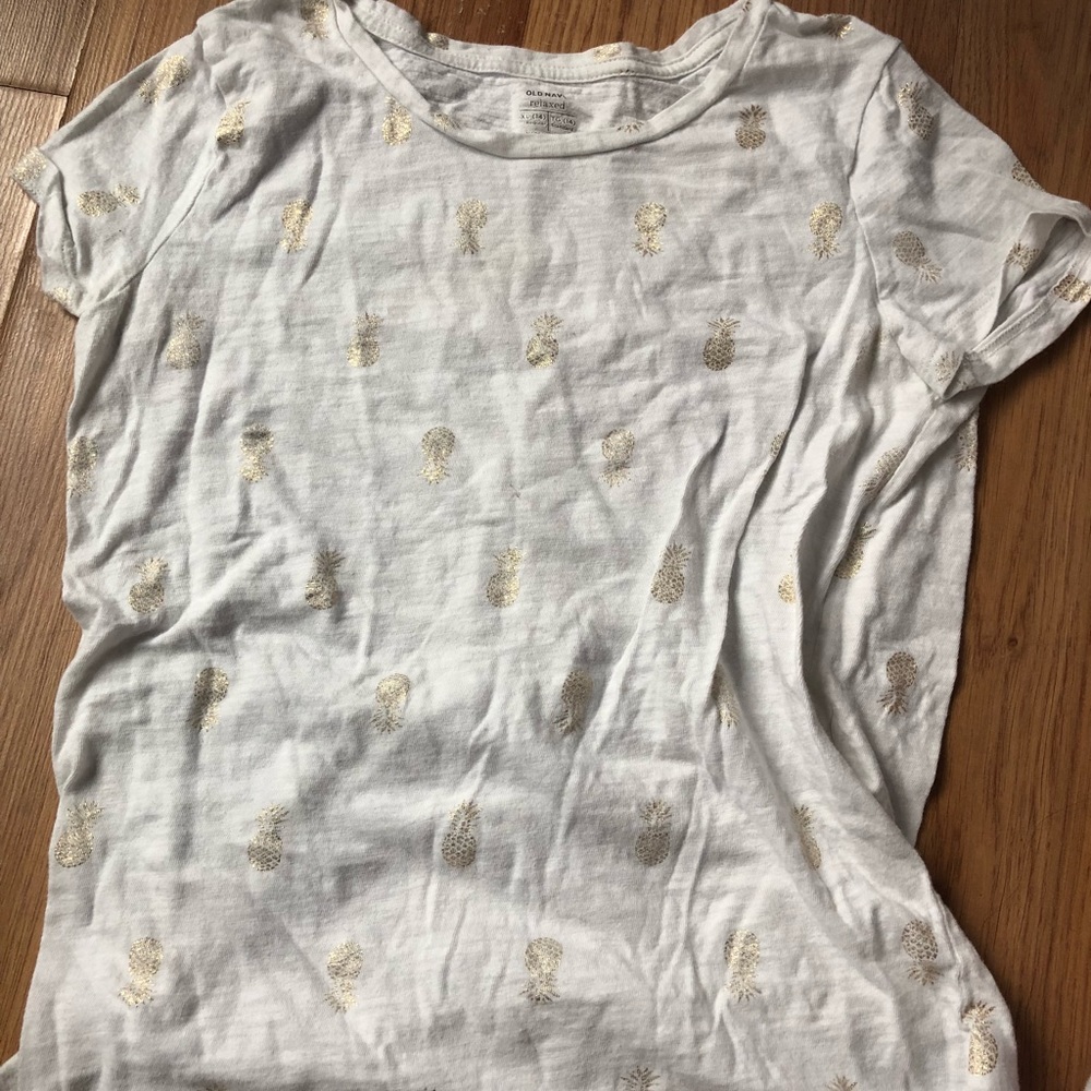 Short sleeved shirt